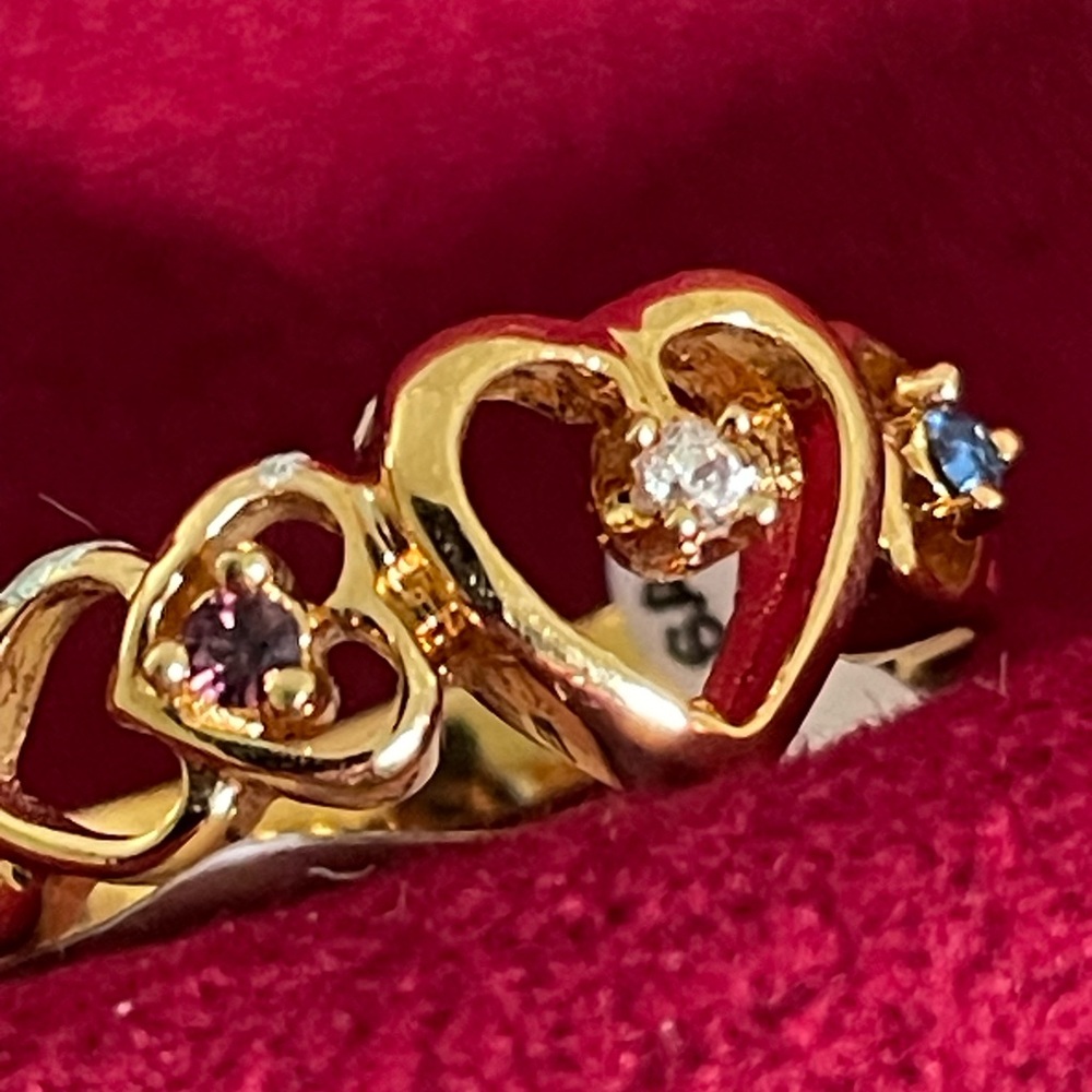 Gold Tone seventh Heart CZ Ring Purple Blue Clear Stone Size 6.75 - Picture 11 of 16